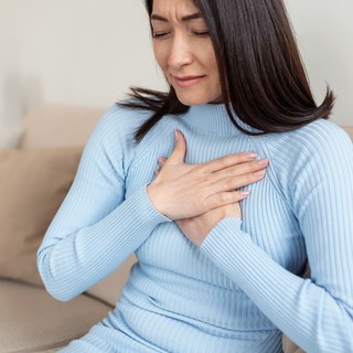 Mellkasi szorítás– nem mindegy, hogy tompán vagy élesen fáj! című cikk nyitóképe