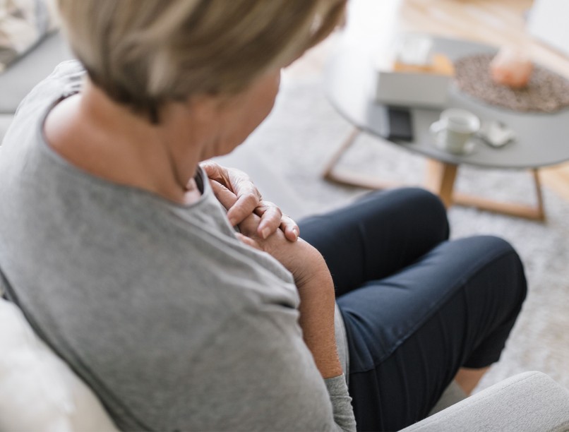 erős fájdalom mellkas bal oldalán kardiológus