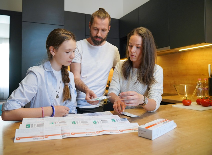 Olyan tesztet válasszunk, ami az itthon kapható összes oltásra reagál