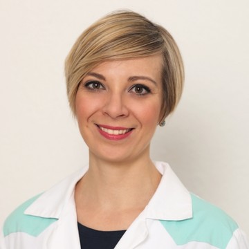 Dr. Rózsa Annamária