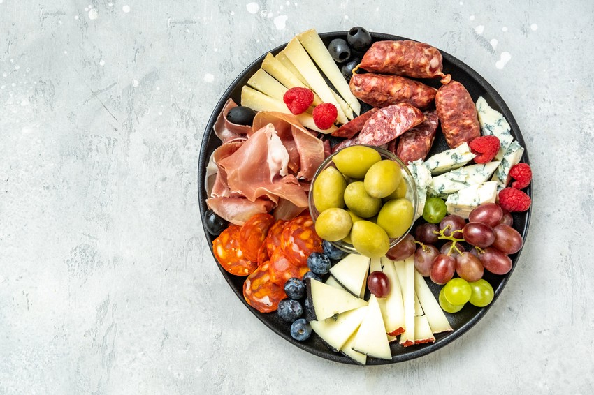 Ha orvosilag igazolt hisztaminózis áll fenn, a kezelőorvos javaslatára, az intolerancia súlyossági fokától függően hisztamin-szegény, illetve -mentes, úgynevezett mediátor mentes diétára van szükség.