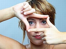 Mi bántja a szemedet?