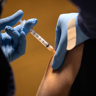 Pfizer: beadták az első rák elleni vakcinát című cikk nyitóképe