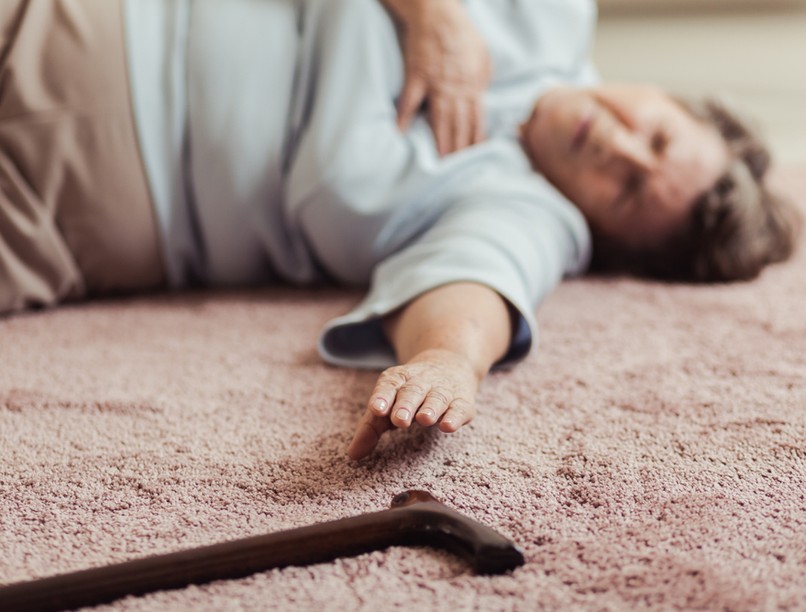 ájulás, életmentés, szívroham, szívinfarktus, sürgősségi, hétvégi ügyelet, kórház,