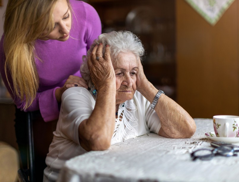 demencia jelei tünete humor beszéd kommunikáció kényszeres viselkedés