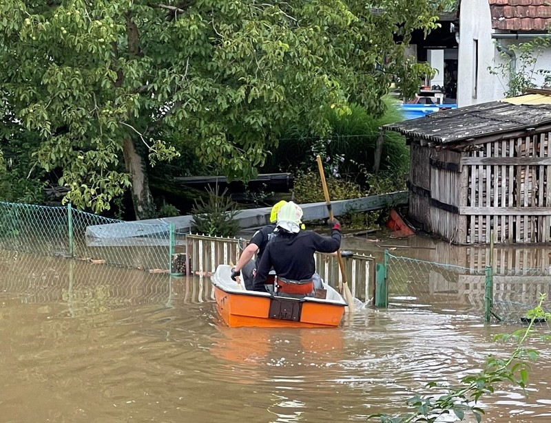 Extrém időjárás, viharkárosultak: mozgósít a Vöröskereszt - vasárnap már jéggel jön a vihar