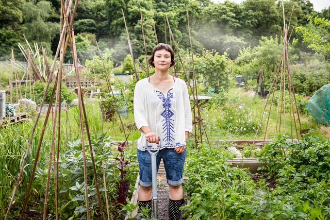 Ennyit fogyhat 1 óra kertészkedéssel - megéri gereblyét ragadni! című cikk nyitóképe