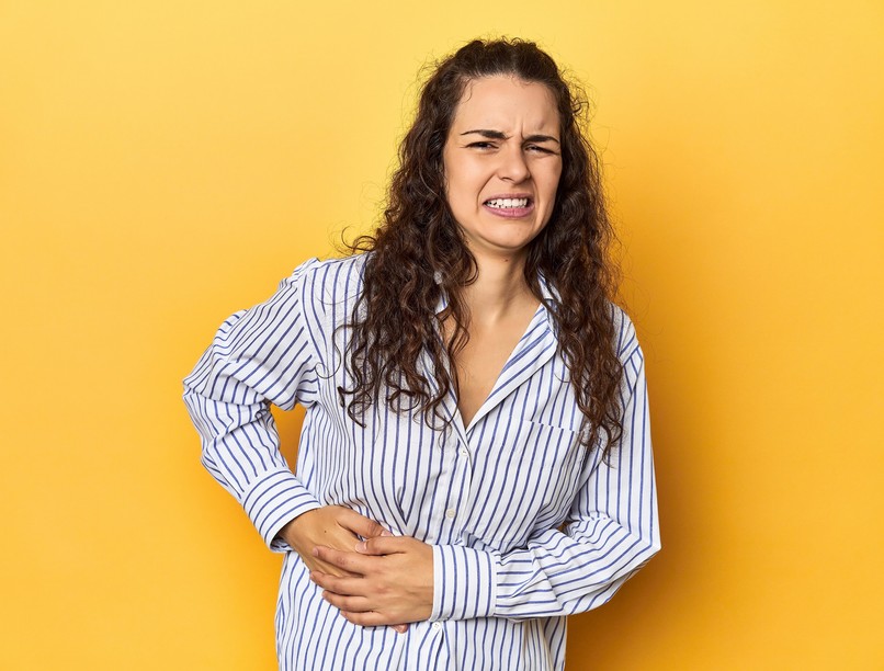 Jobb oldali fájdalom a has felső részén máj