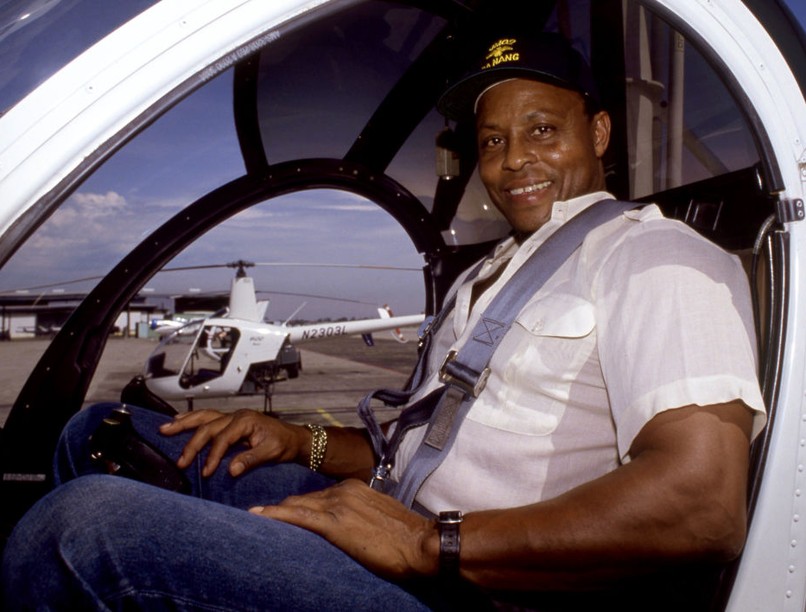 Roger E. Mosley, magnum