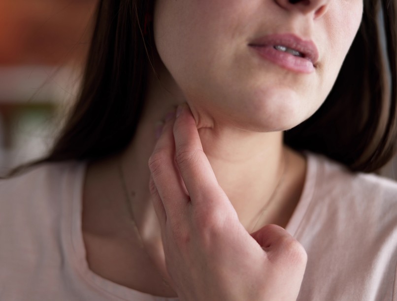 Pajzsmirigybetegség , gégegyulladás, rekedtség, polip, torokfájás