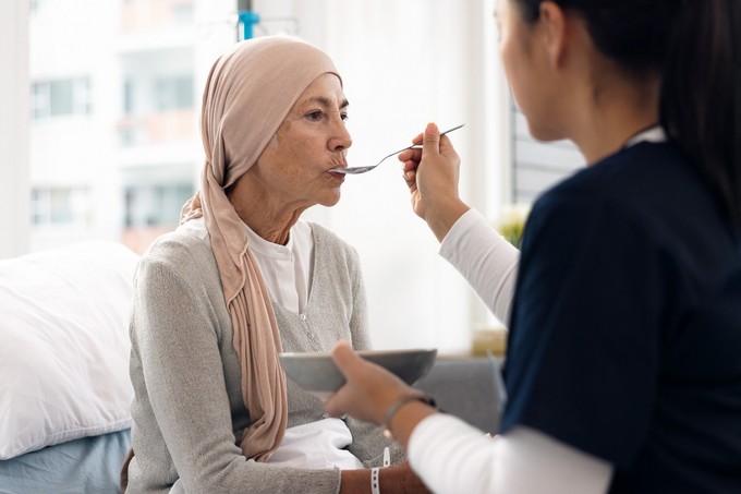 Édesanyám daganatos beteg, mennyi szénhidrátot ehet? Az orvos válaszol című cikk nyitóképe