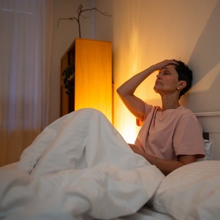 Pár hete hajnalban rendszeresen felriadok és belső szorongást érzek - okozhatja ezt vérnyomás kiugrás? Az orvos válaszol    című cikk nyitóképe
