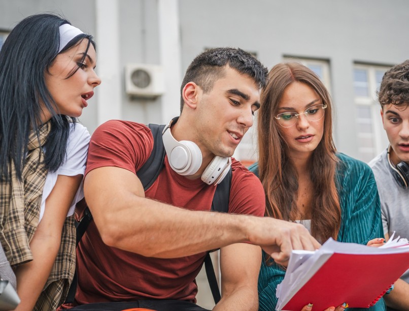 Bosch Richter Ipari Innovációs Díj Láss a jövőbe pályázat hírek