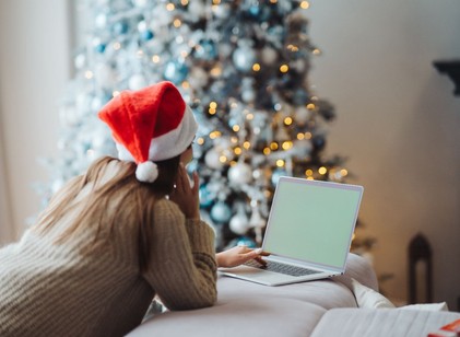 Magány az ünnepek alatt: Ne a ChatGPT-vel töltse az ünnepeket - a pszichológus tanácsai című cikk nyitóképe