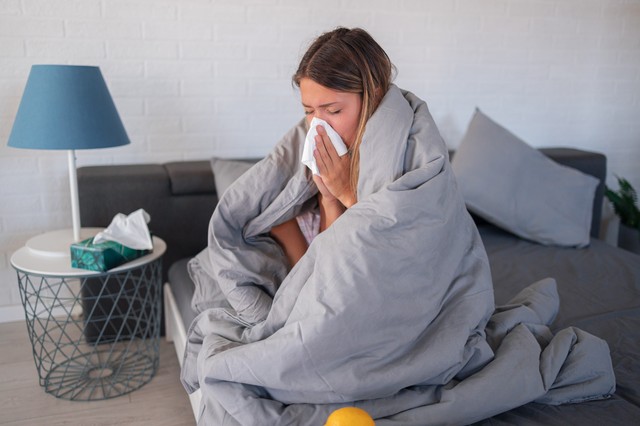 Influenzás vagyok, az orvos másodjára írt ki táppénzre, a főnököm szerint ez jogszerűtlen - Az orvos válaszol