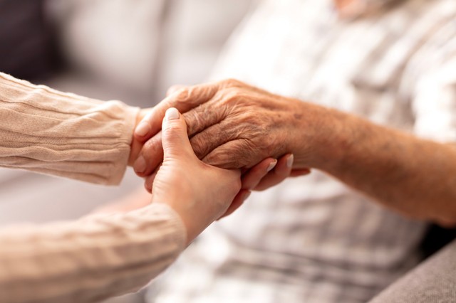 Uzsoki Utcai Kórház kórház: önkéntesek segítenek azoknak a betegeknek, akiket nem látogat senki