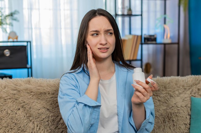 Nem enyhíti kellő mértékben a fájdalmat? Többféle gond is akadt az egyik gyógyszerrel