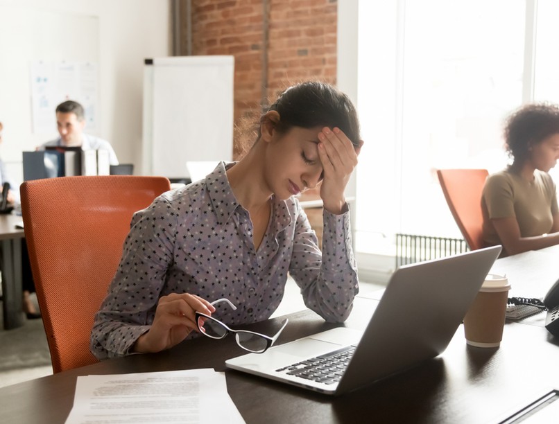 migrén, fejfájás, fejfájáskutató, fájdalom, émelygés, fényérzékenység