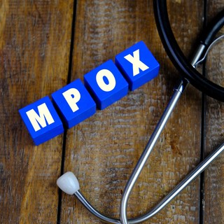 Két kutatót őrizetbe vettek, mert megpróbáltak Afrikából mpox- vírust bejuttatni az USA-ba című cikk nyitóképe