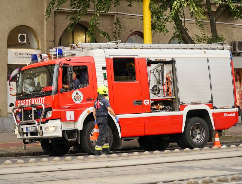 hírek viharkár tűzoltó megsérült