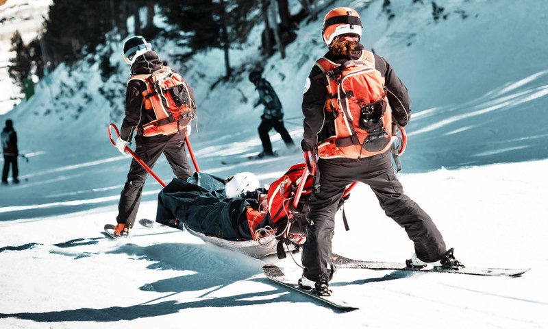 Kevesen múlott: magyar síelő szenvedett balesetet a Tátrában