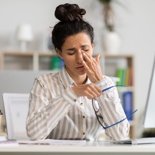 Hogyan óvjuk szemünket az őszi-téli időszakban? 7 tipp a szemszárazság megelőzésére című cikk nyitóképe