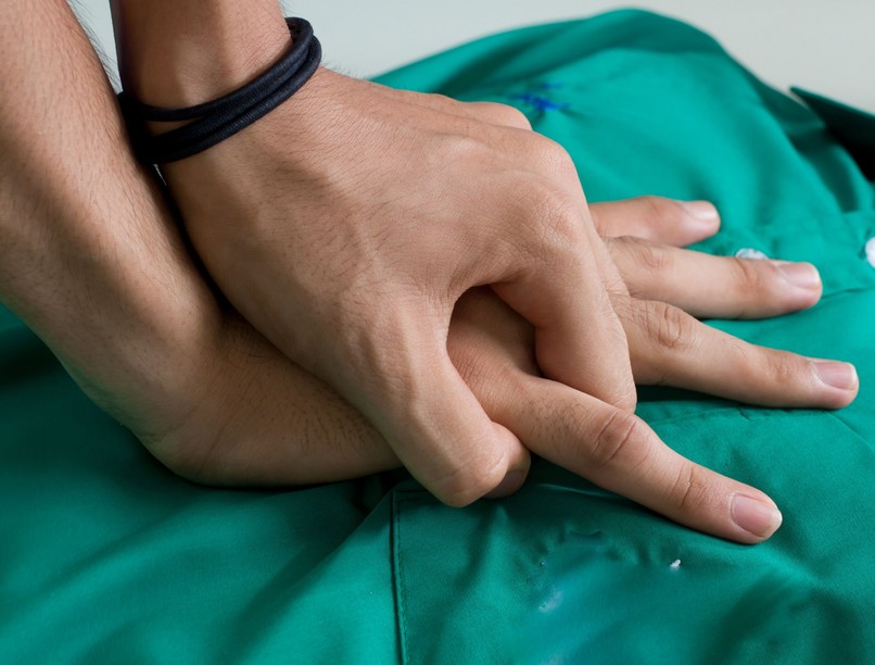 életmentés, szolnok, mentők