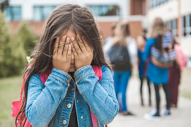 Iskolai atrocitások: ezt tanácsolja a magyar biztonsági szakértő a szülőknek