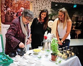 Hírességekkel - őszi fül-orr-gégészeti szűrésen