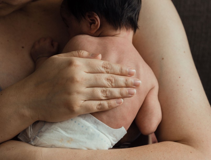 babaringató önkéntes kórházban hagyott csecsemő hírek