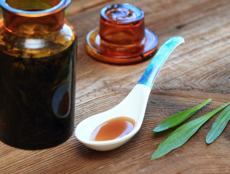 lándzsás útifű szirup készítés otthon köhögés