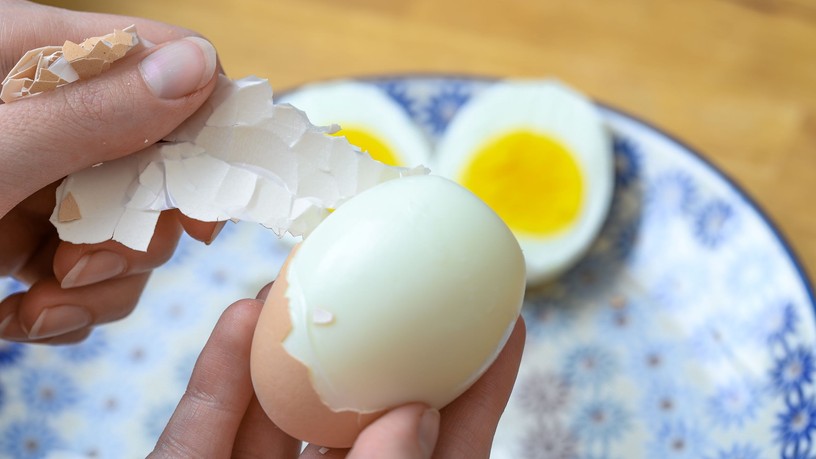 főtt tojás megpucolássa hogyan legjobb
