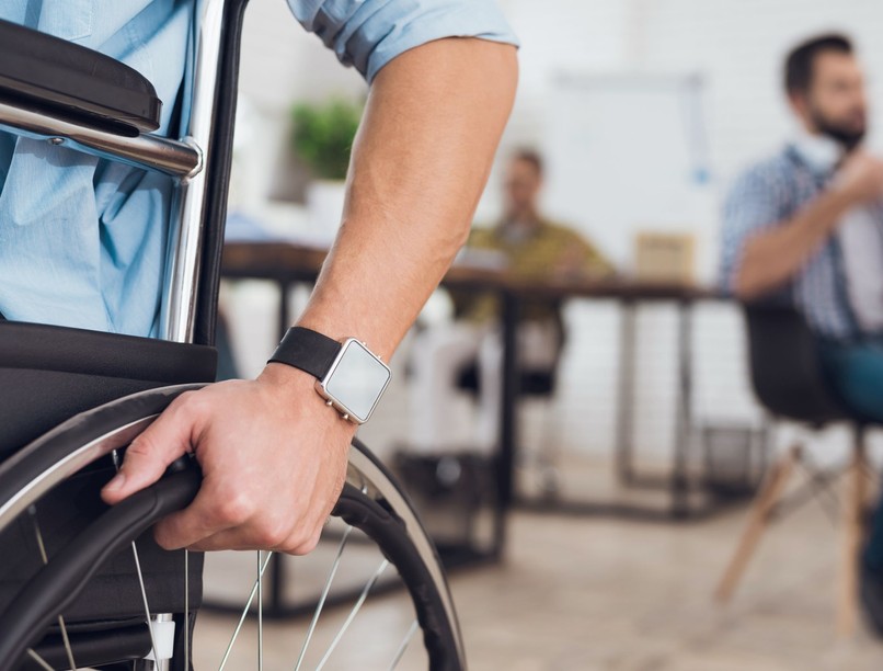 speciális igényű ember fogyatékos akadálymentes