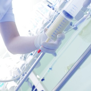 Mi a mesterséges táplálás? című cikk nyitóképe