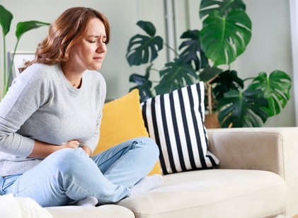 Gyomorégés, savasodás, rekedtség: ezek a nyitott gyomorszáj tünetei című cikk nyitóképe