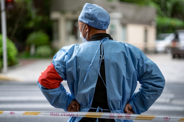 Koronavírus: 4 fertőzött miatt lezártak egy városrészt Vuhanban