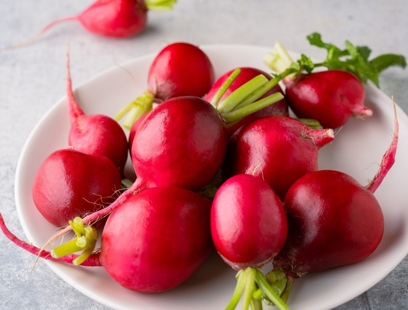 Fresh,Small,Red,Radishes,On,Vintage,Stone,Table,Background