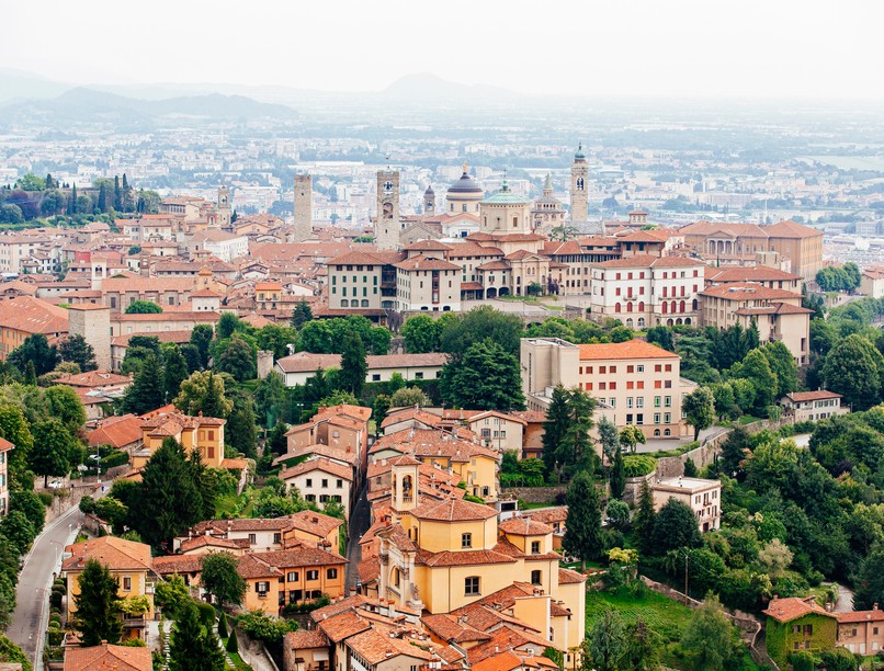 koronavírus olaszország, xe, omikron, oltatlan