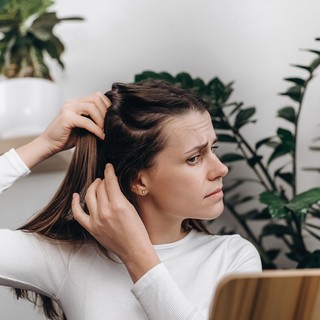 Tényleg meg lehet őszülni a stressztől? című cikk nyitóképe