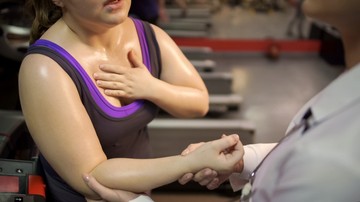 Szabálytalan a szívverése, bedobban a szíve? Így kezelhető a a szívritmuszavar