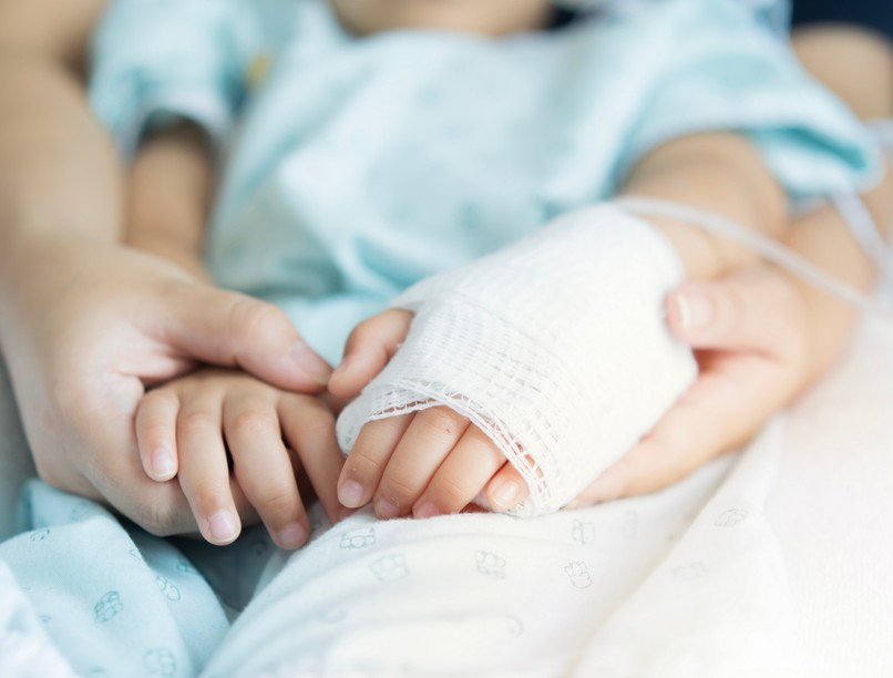 gyerek gyógyítás, adomány