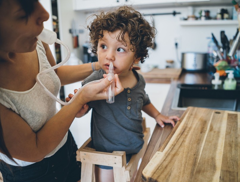 Hogyan lehet rávenni gyereket engedje orrszívást