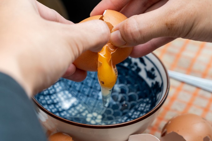 Mit jelent a piros színű folt tojásban? Ez jusson eszébe, amikor legközelebb feltör egy tojást! című cikk nyitóképe