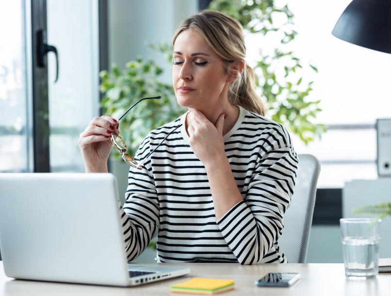 Rekedtes hang pajzsmirigyrák jele strúma