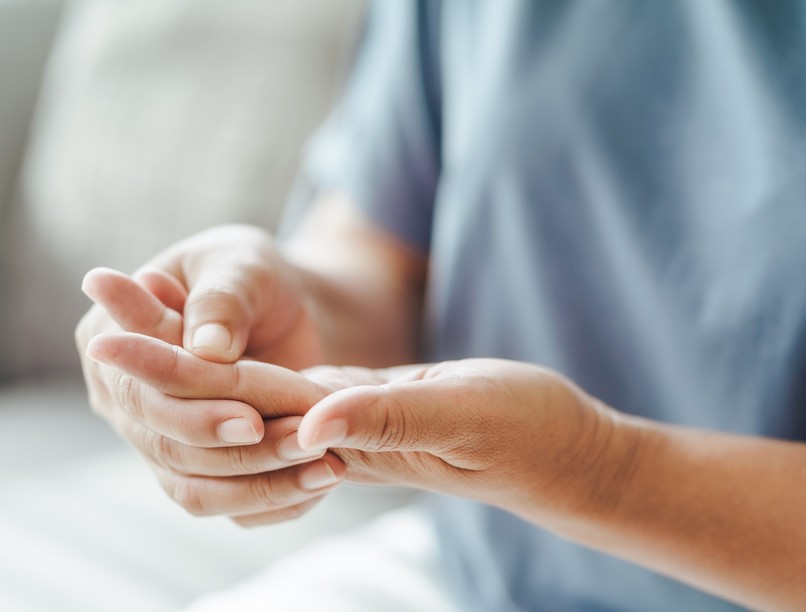 ujj fájdalom mitől ok betegség