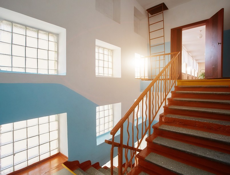 gázszag iskola kiürítés mentő