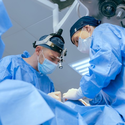 Meghalt a rutinműtét közben egy kismama és a babája is, mivel oxigén helyett más gáz érkezett a csőből című cikk nyitóképe