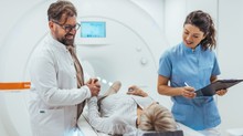 MRI előtti teendők: a legfontosabb szabályok, amikről sokan megfeledkeznek című cikk nyitóképe