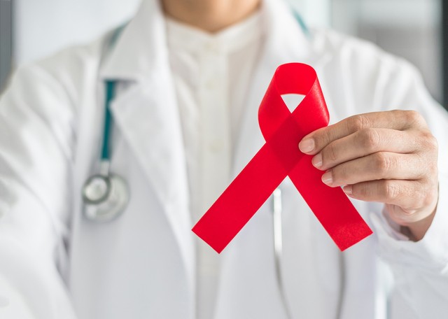 Ezért fontos a HIV-terápia betartása a koronavírus járvány alatt
