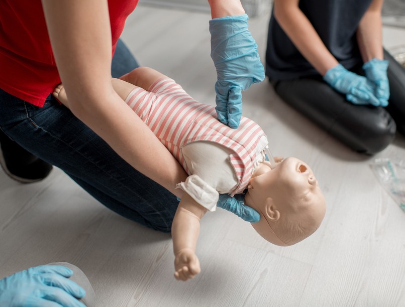 fuldoklás, kisbaba, mentők